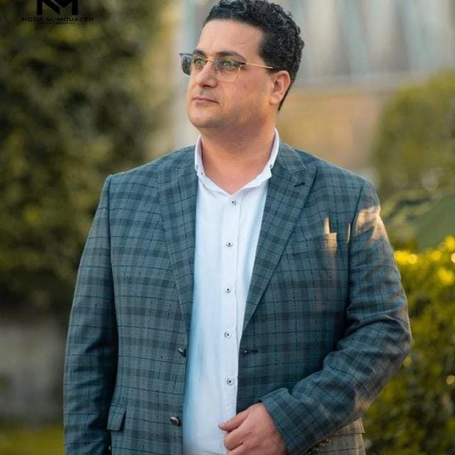 الدكتور محمود إسماعيل